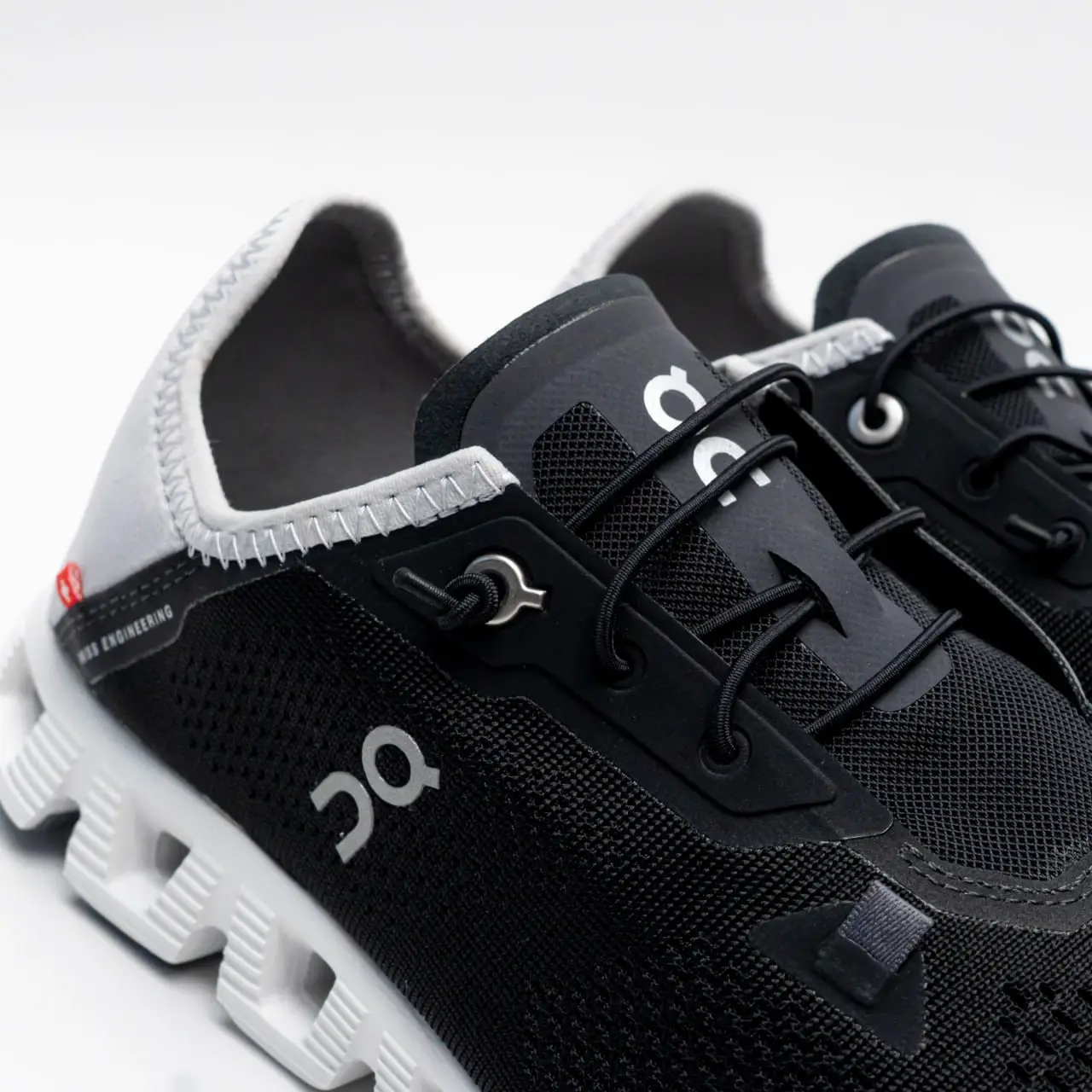 ON Cloud 5 Coast Running Sneakers Black Shadow Men – voilà.id