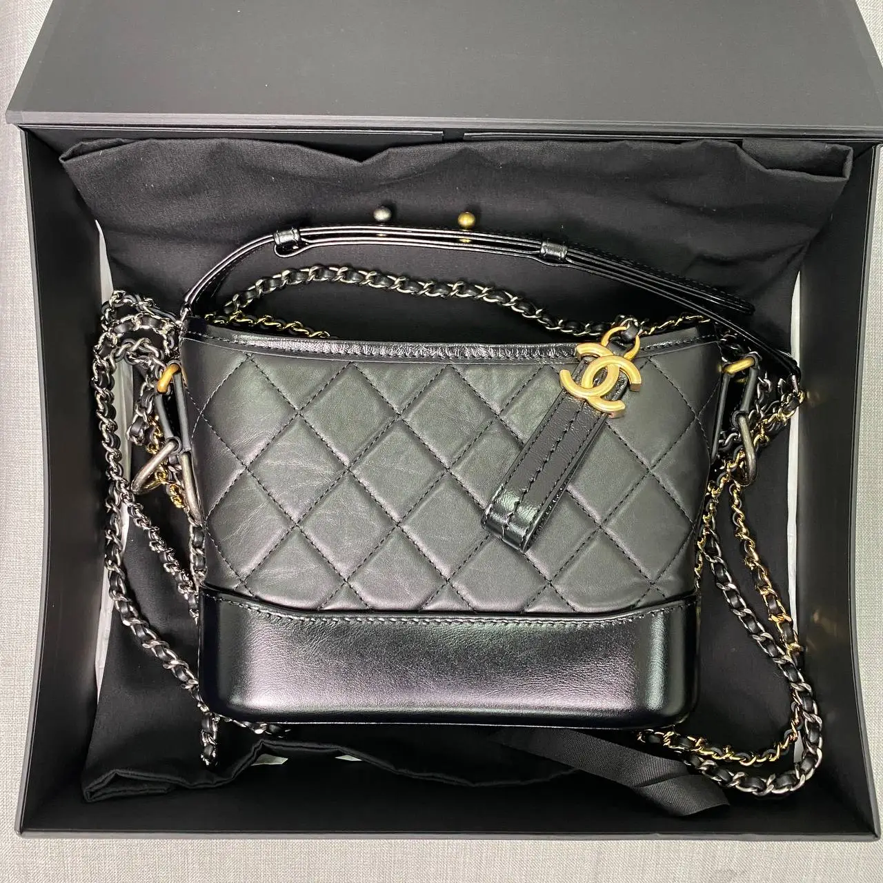 Chanel gabrielle bag caviar store