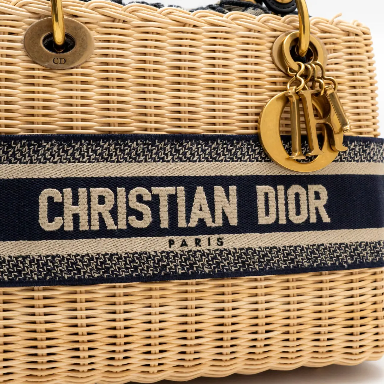 Dior basket bag top