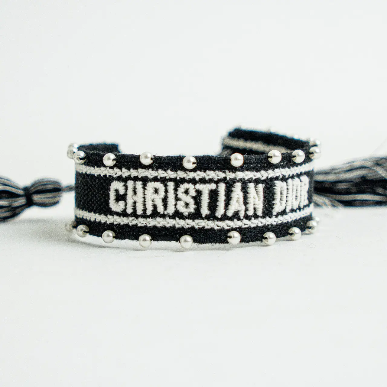 Gelang dior woven top
