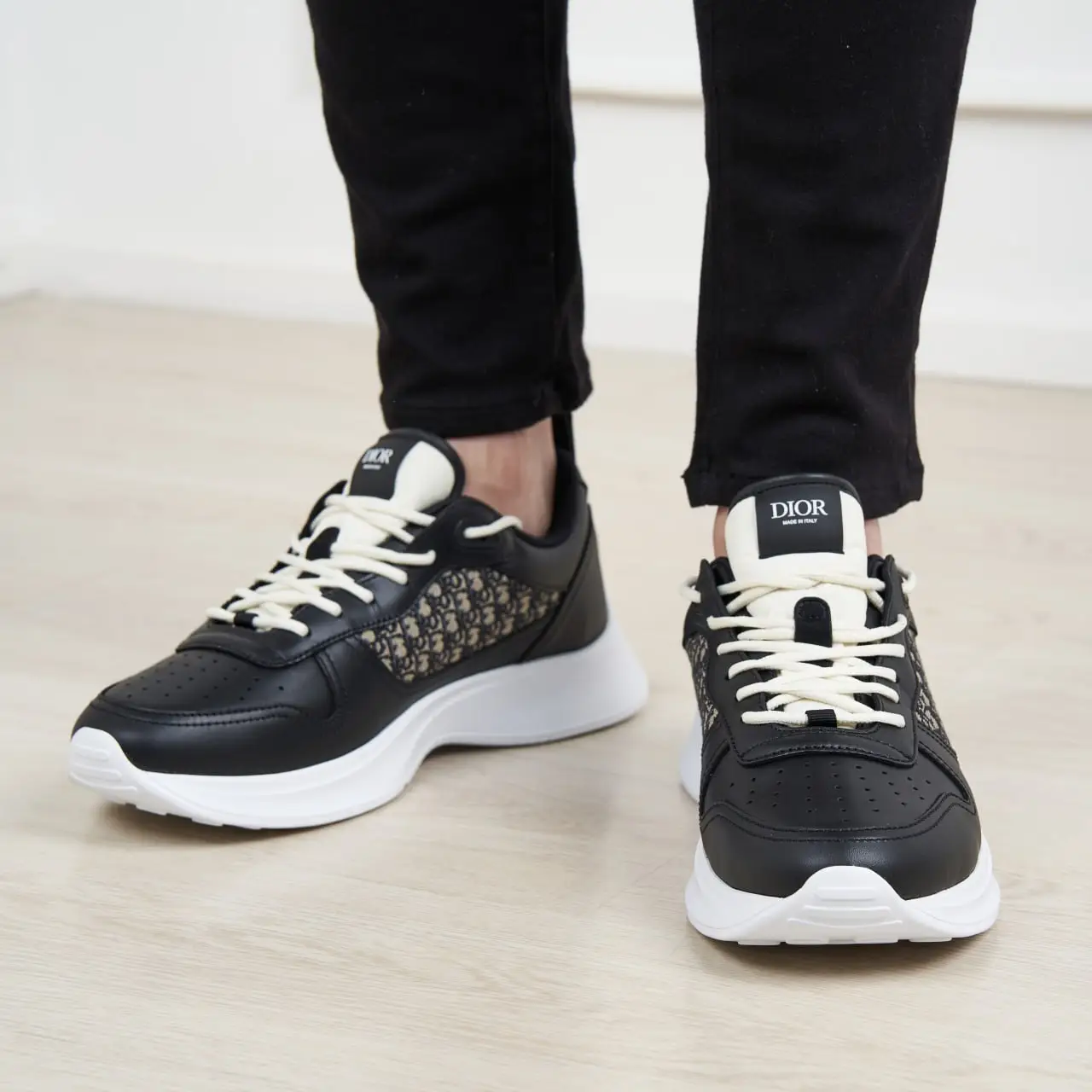 Dior runners black and white discount