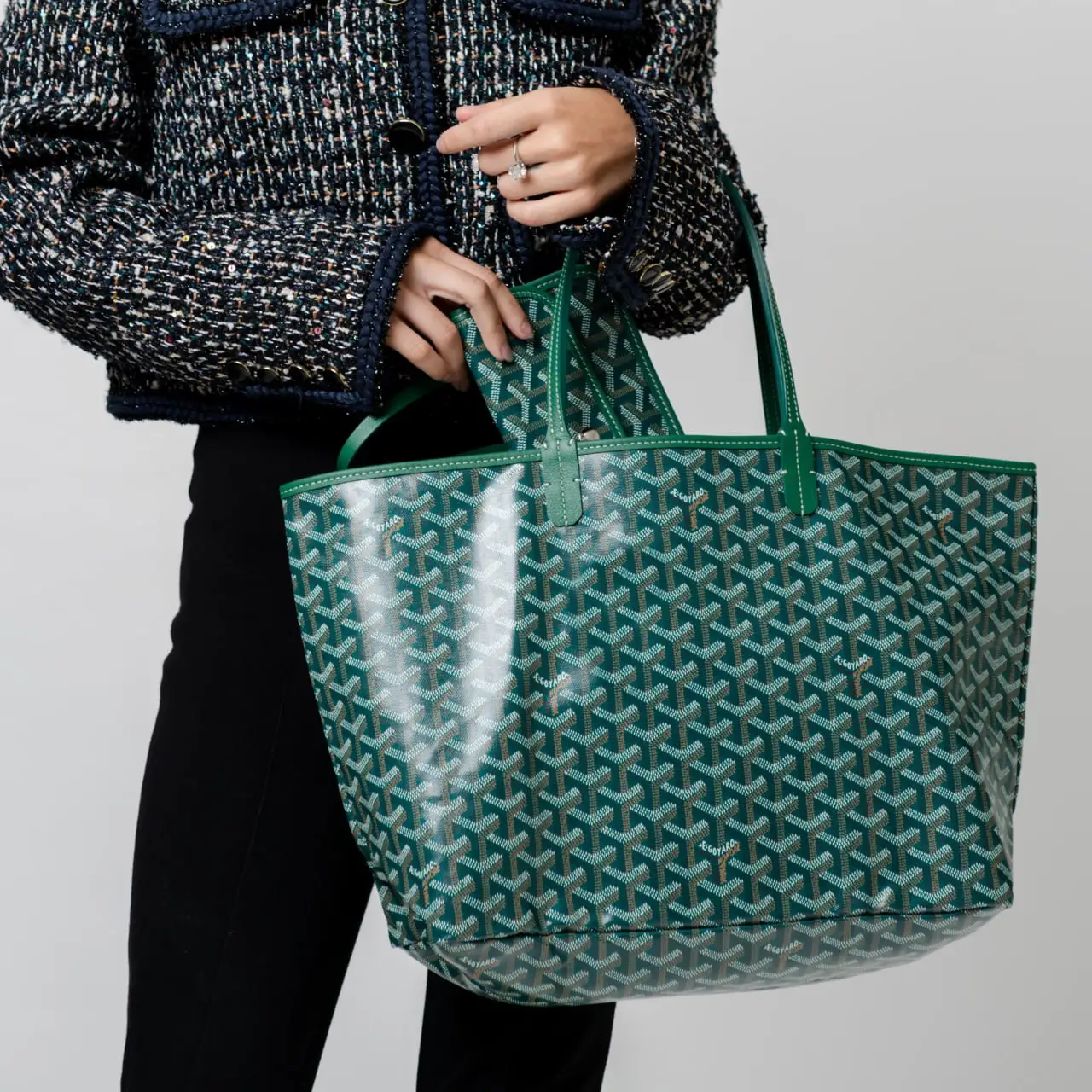 Green goyard purse hotsell