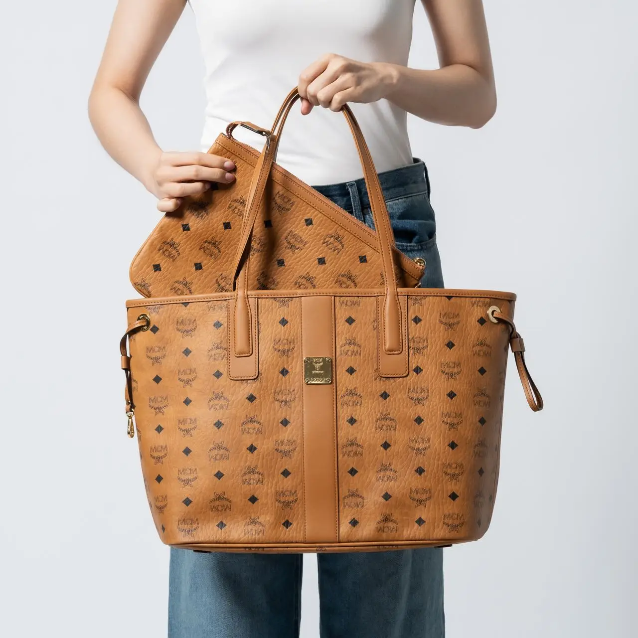 Mcm liz sale best sale