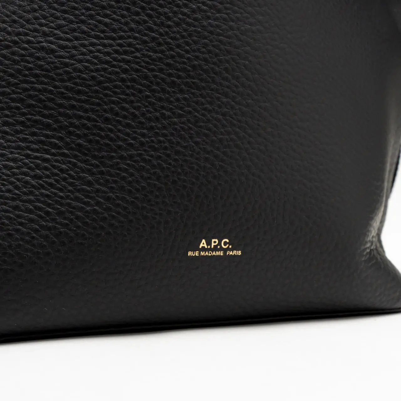A.P.C Daria Supple Leather Handbag Black – voilà.id