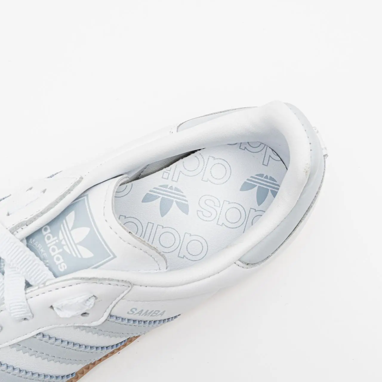adidas gazelle silver green womens adidas Samba OG W IE0877