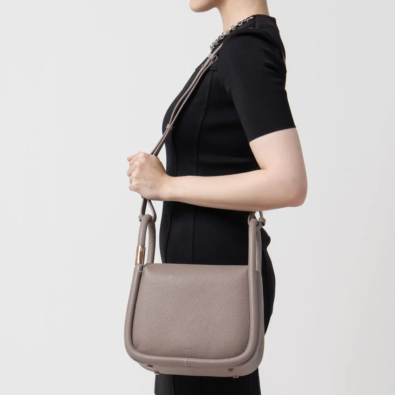 Boyy Wonton 25 Pebble Leather Bag Turtledove – voilà.id