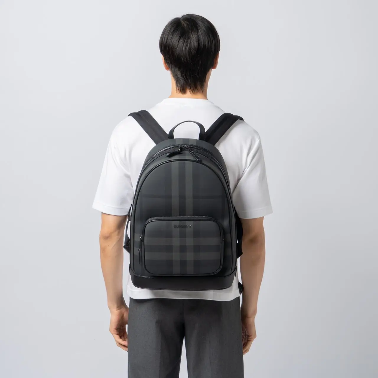 BURBERRY Rocco Charcoal Checkered E-Canvas Backpack Burberry Rocco Backpack Charcoal – voilà.id main image 3