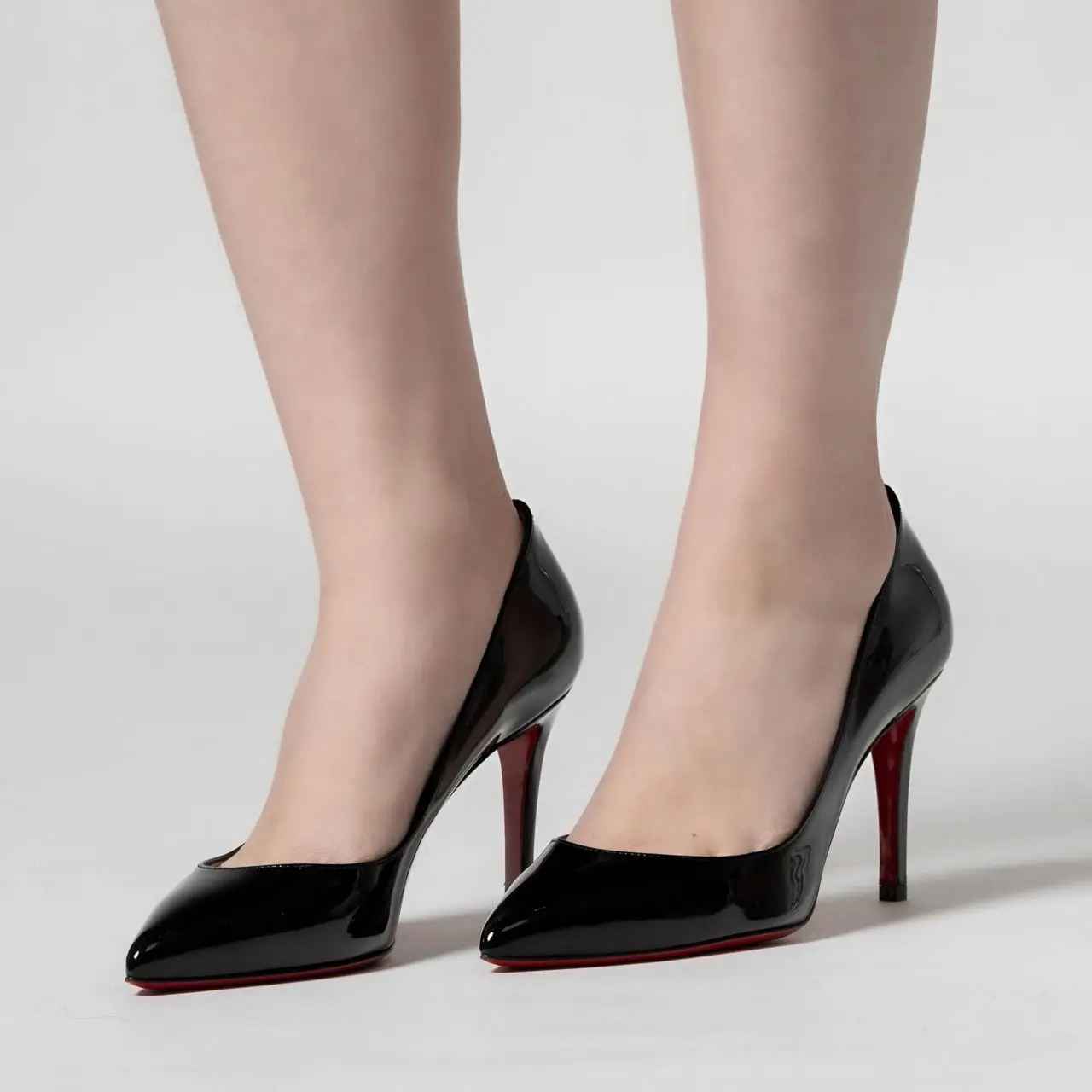 Christian Louboutin Pigalle 85 Patent Leather Pumps Black – voilà.id