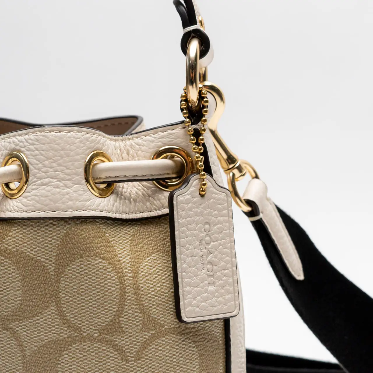Coach Dempsey Drawstring Bucket Bag 15 Signature Canvas Light 