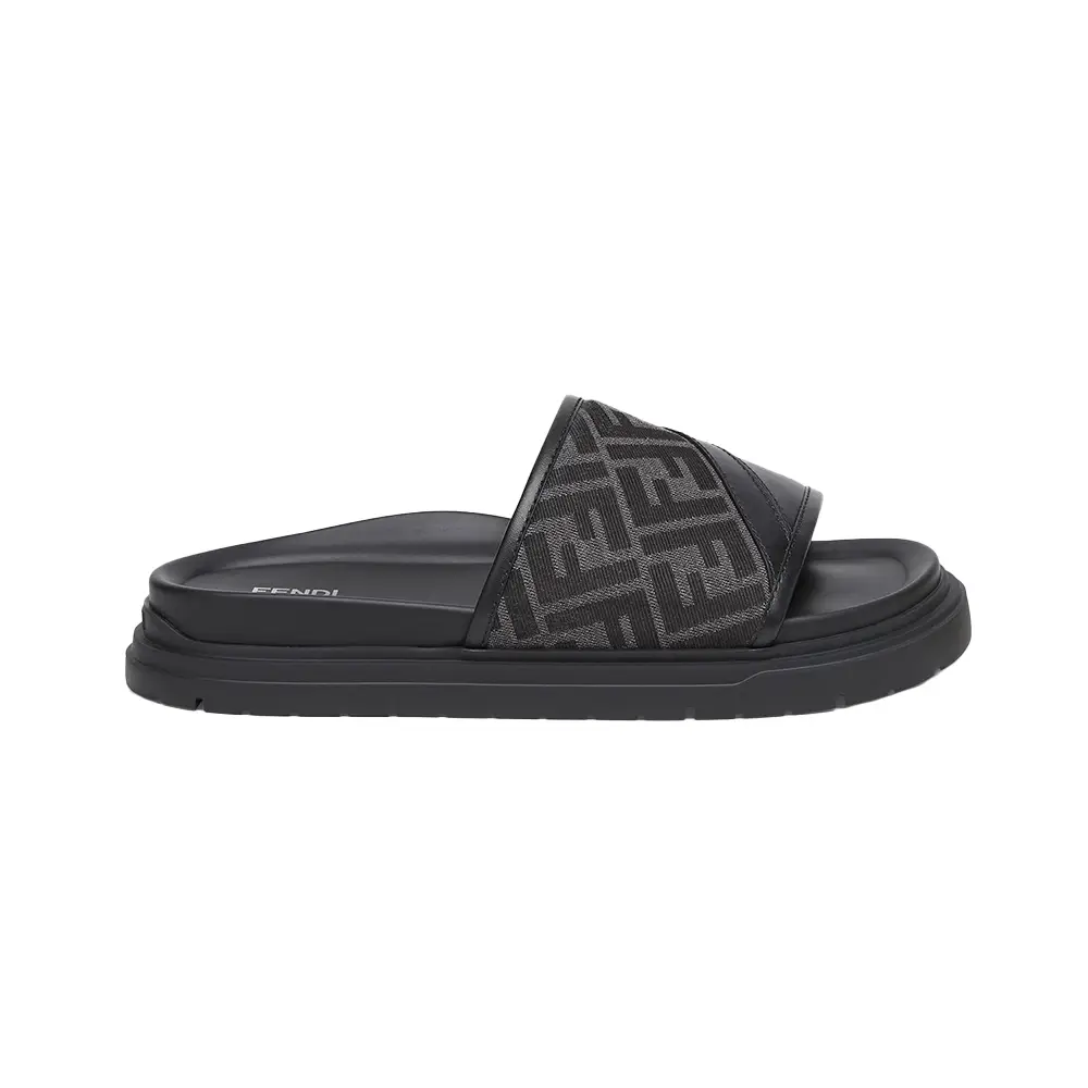 Fendi Diagonal Slides
BrownFF jacquard leather slides Fendi Diagonal Slides FENDI Marrone | Grifo210 main image 3