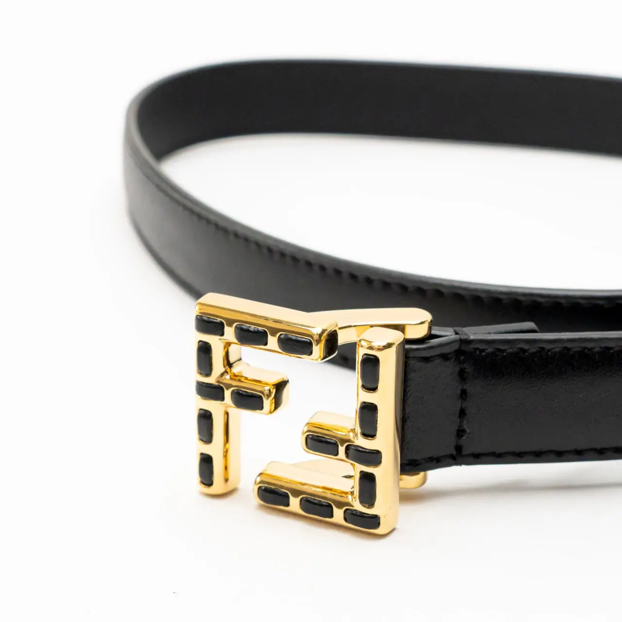 FENDI LEATHER BELT WITH ICONIC “FF” LOGO IN GOLD FINISH METALWARE Fendi Belts: Why Celebrities Can main image 2