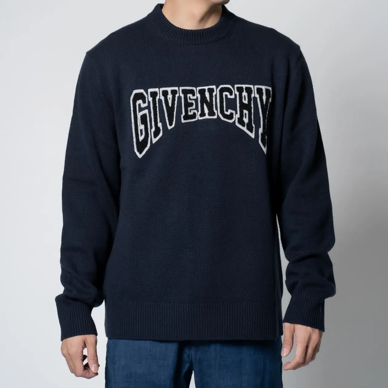 College Logo Embroidered Sweatshirt Knit Blue