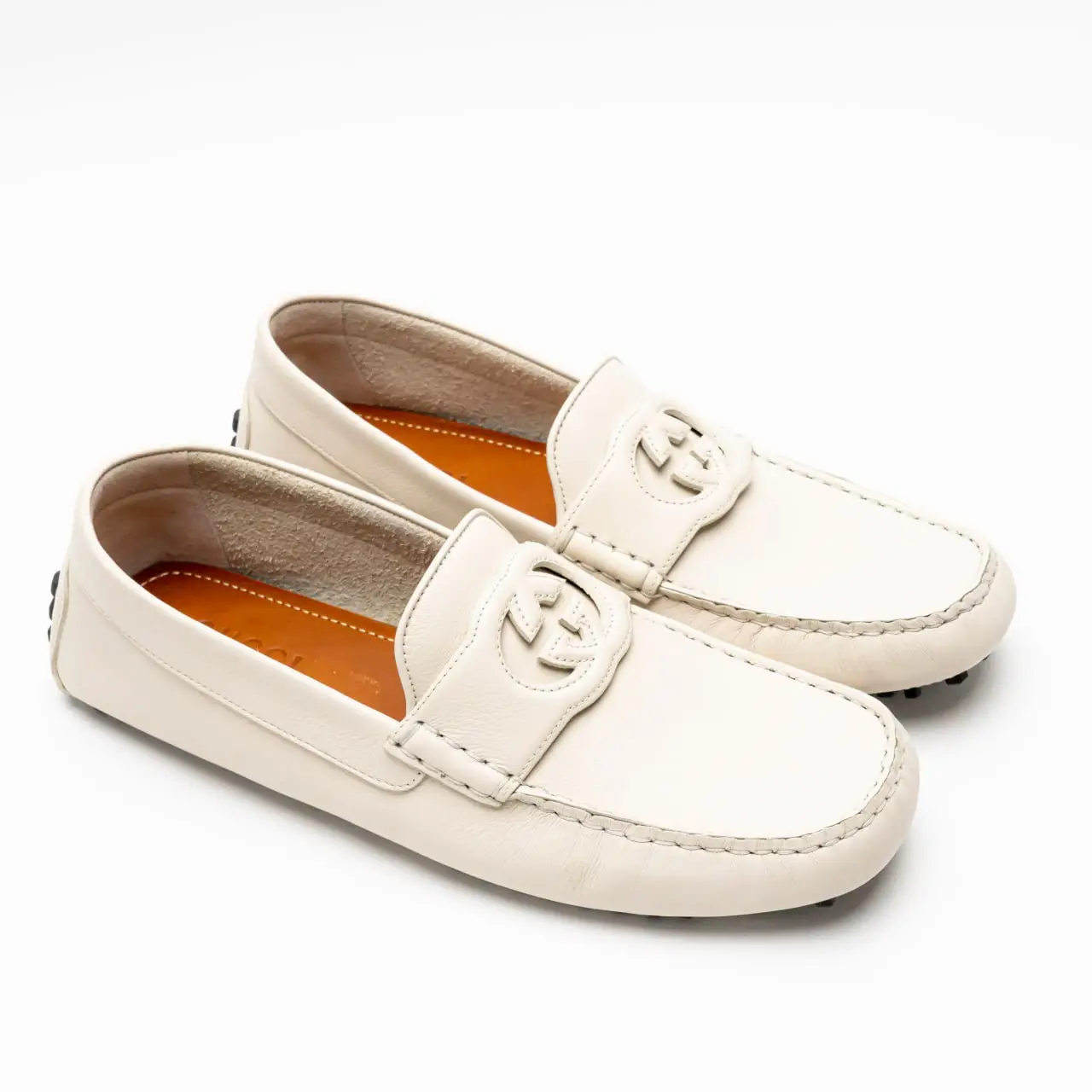 GUCCI White Leather GG Supreme Drivers Mens Loafers  Size 10.5 G / 11.5 US Gucci Interlocking G Driver Leather Loafers Soft White  main image 3