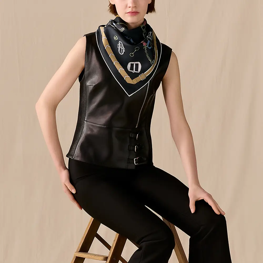 Hermès Les Chevaux Dechaines Scarf 90 Noir Kaki Gris –