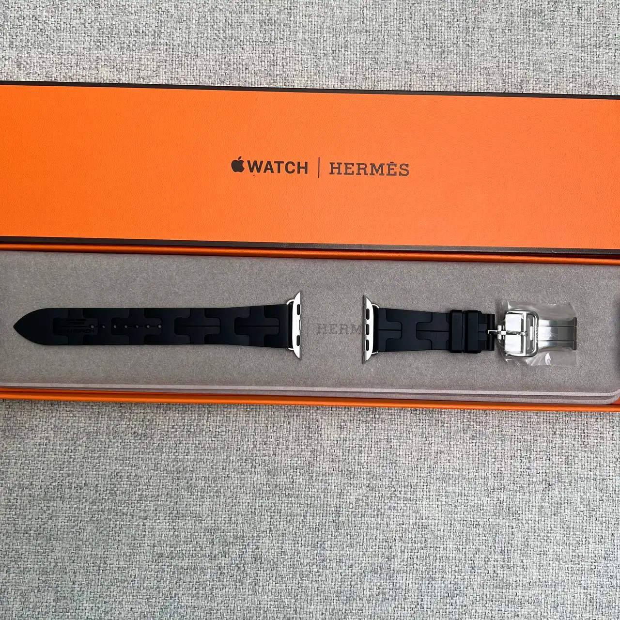Hermès Band Apple Watch Single Tour 41 mm Deployment Buckle Kilim 