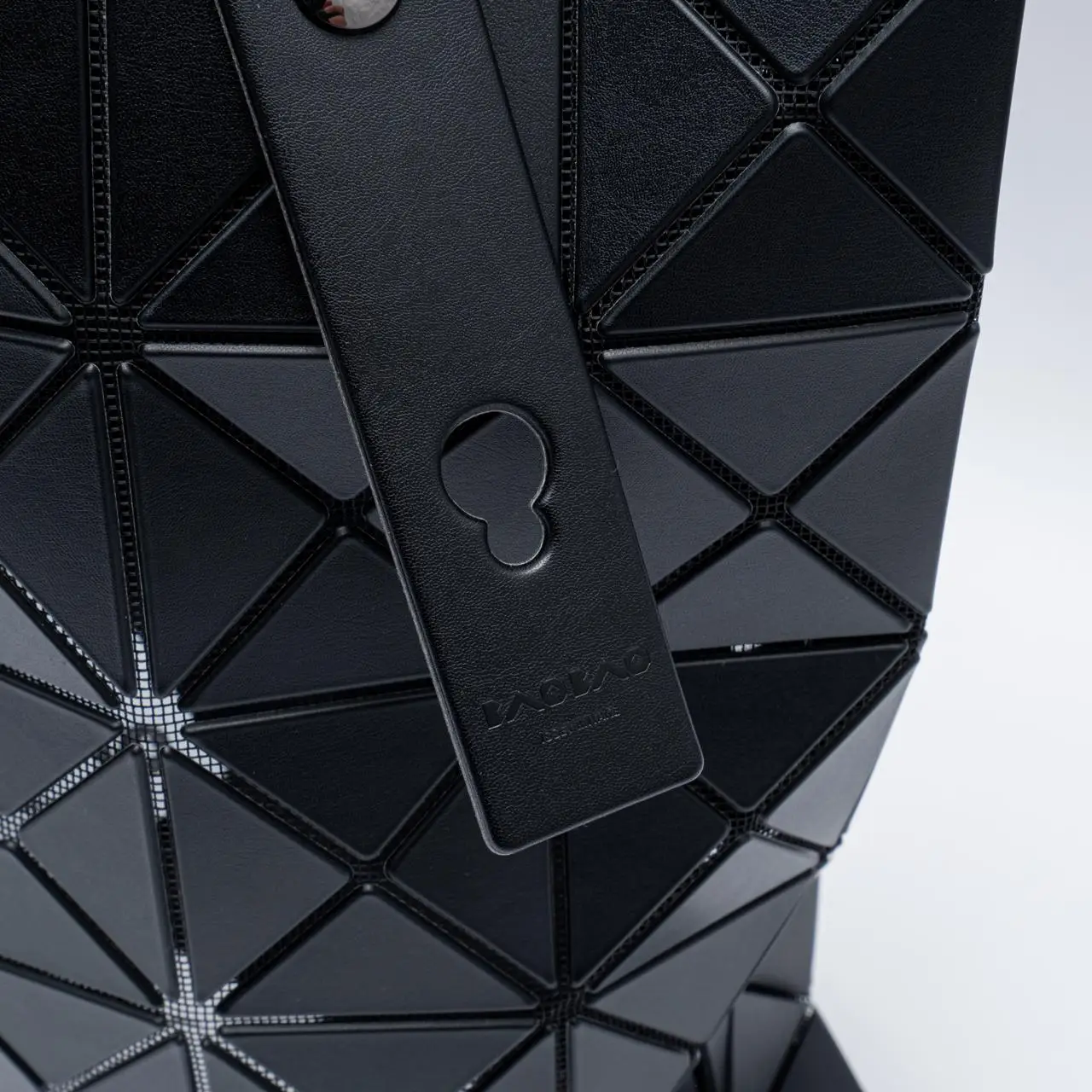 Issey Miyake Lucent Matte Tote Bag Black 6x6 – voilà.id