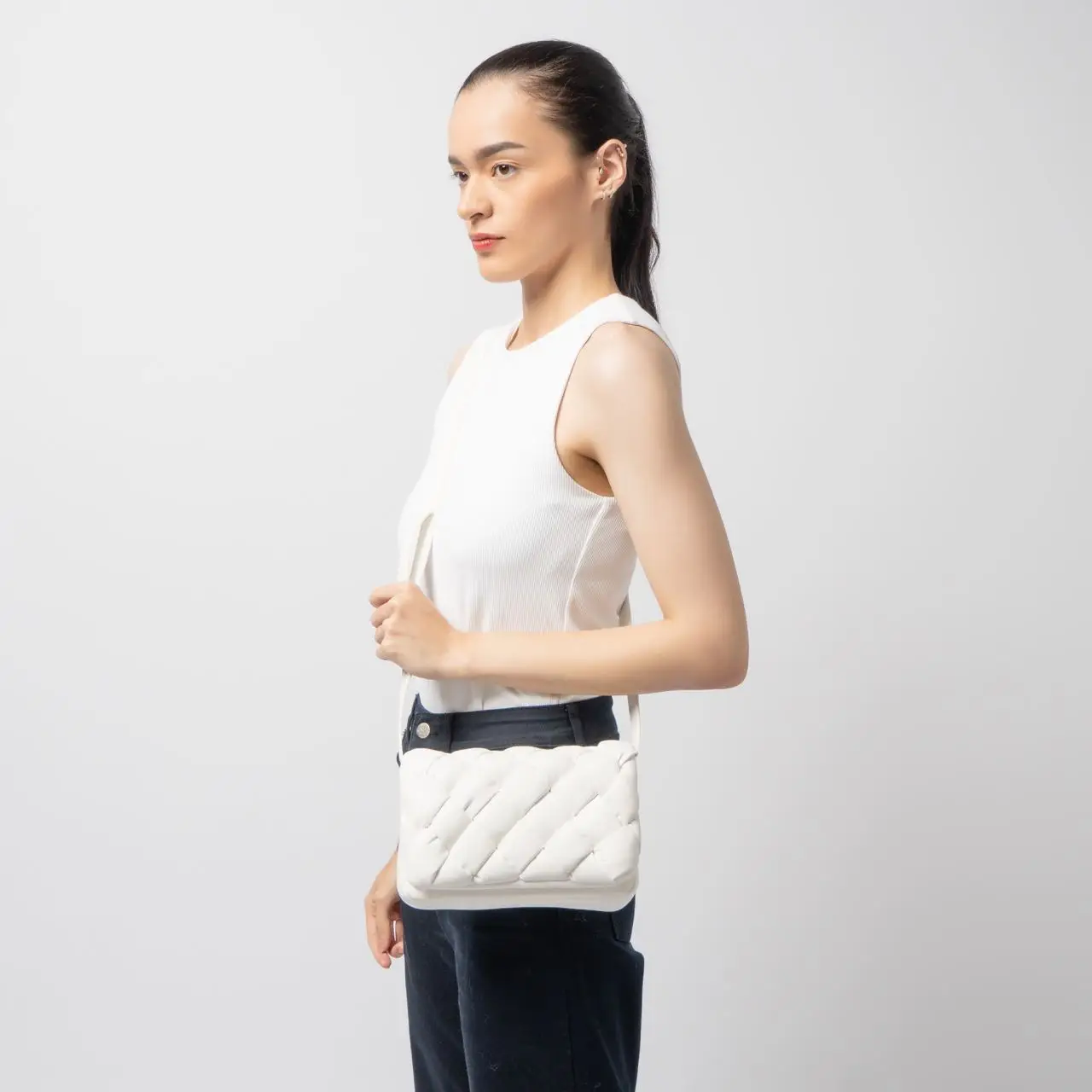 新品級✨JW PEI Maze Bag ベージュ 編み込み ショルダーバッグ JW PEI 