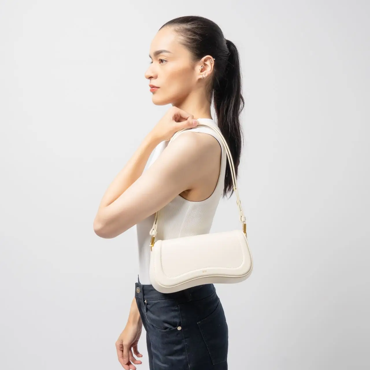 JW PEI Joy Shoulder Bag White – voilà.id