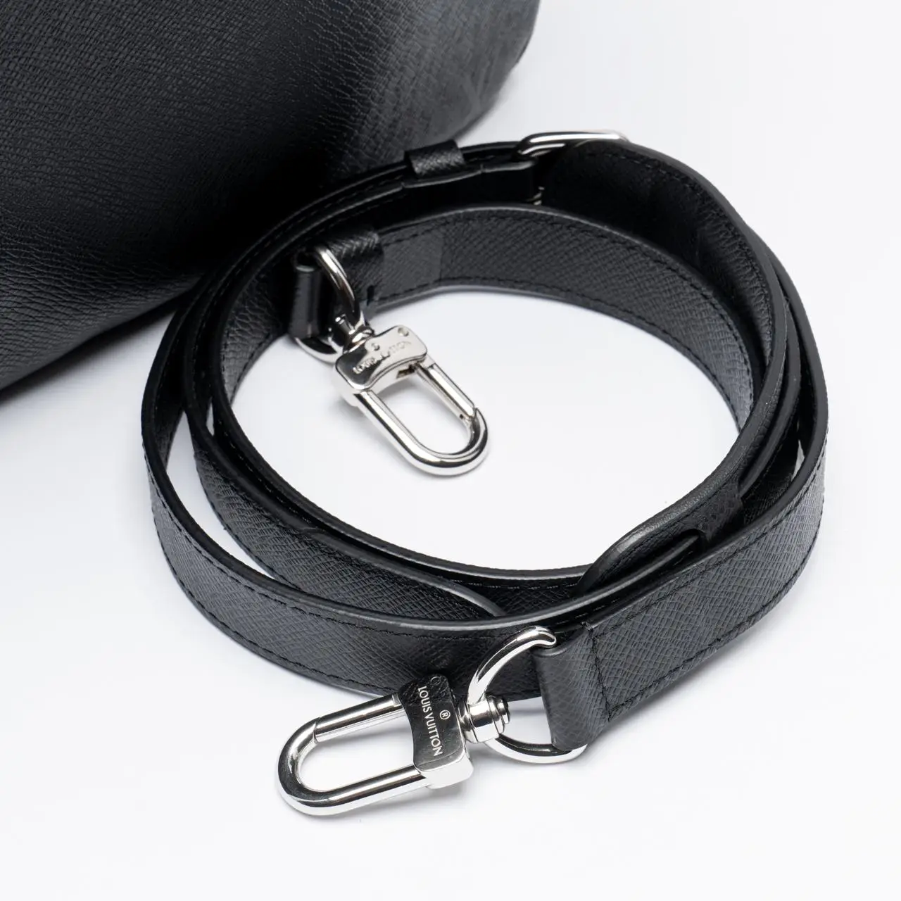 Louis Vuitton Overnight Briefcase Taiga Leather Black – voilà.id