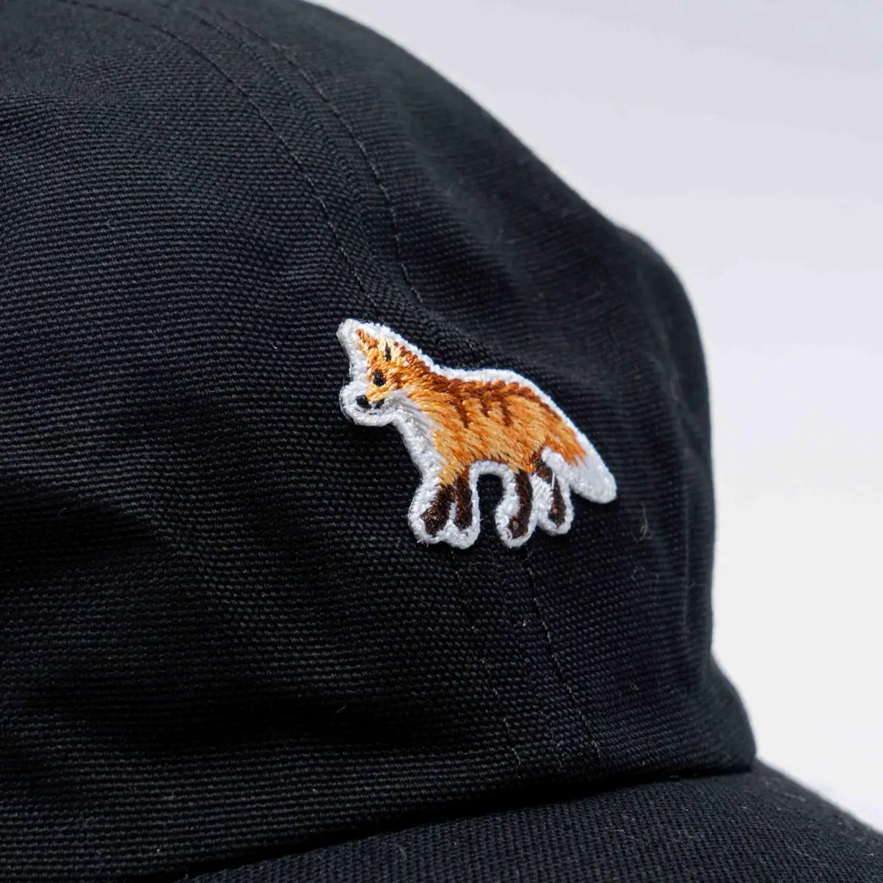 MAISON KITSUNÉ Kids Black Cap with Embroidered Fox Patch 3product-MM06103WW0096-P199-  main image 4