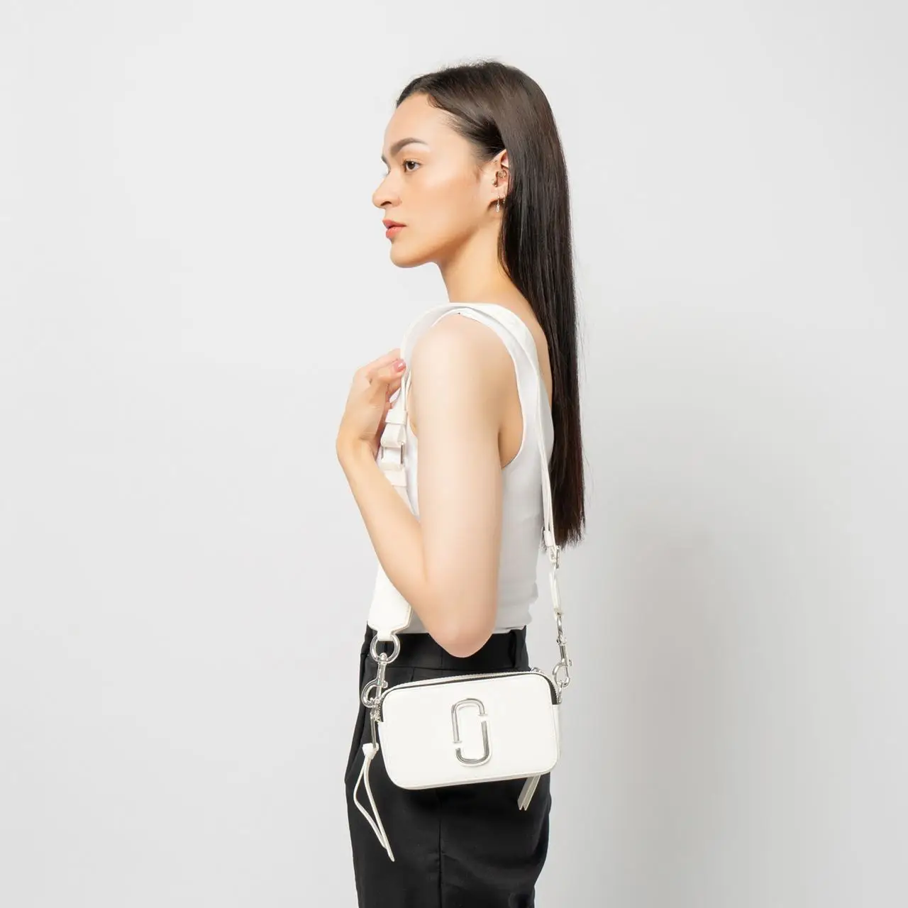 Marc Jacobs The Snapshot DTM Camera Bag White – voilà.id 