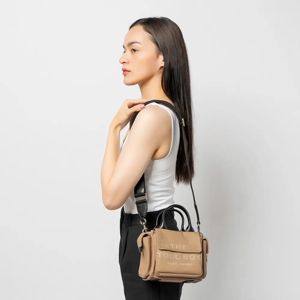 Marc Jacobs The Tool Box Mini Bag Camel – voilà.id 