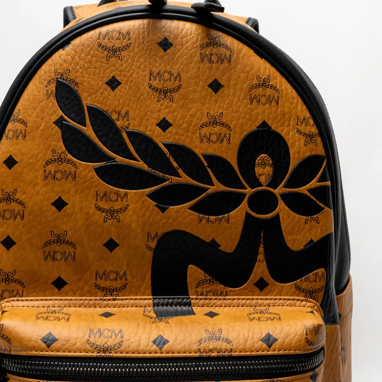 MCM Medium Stark Backpack Mega Laurel Visetos Cognac – voilà.id
