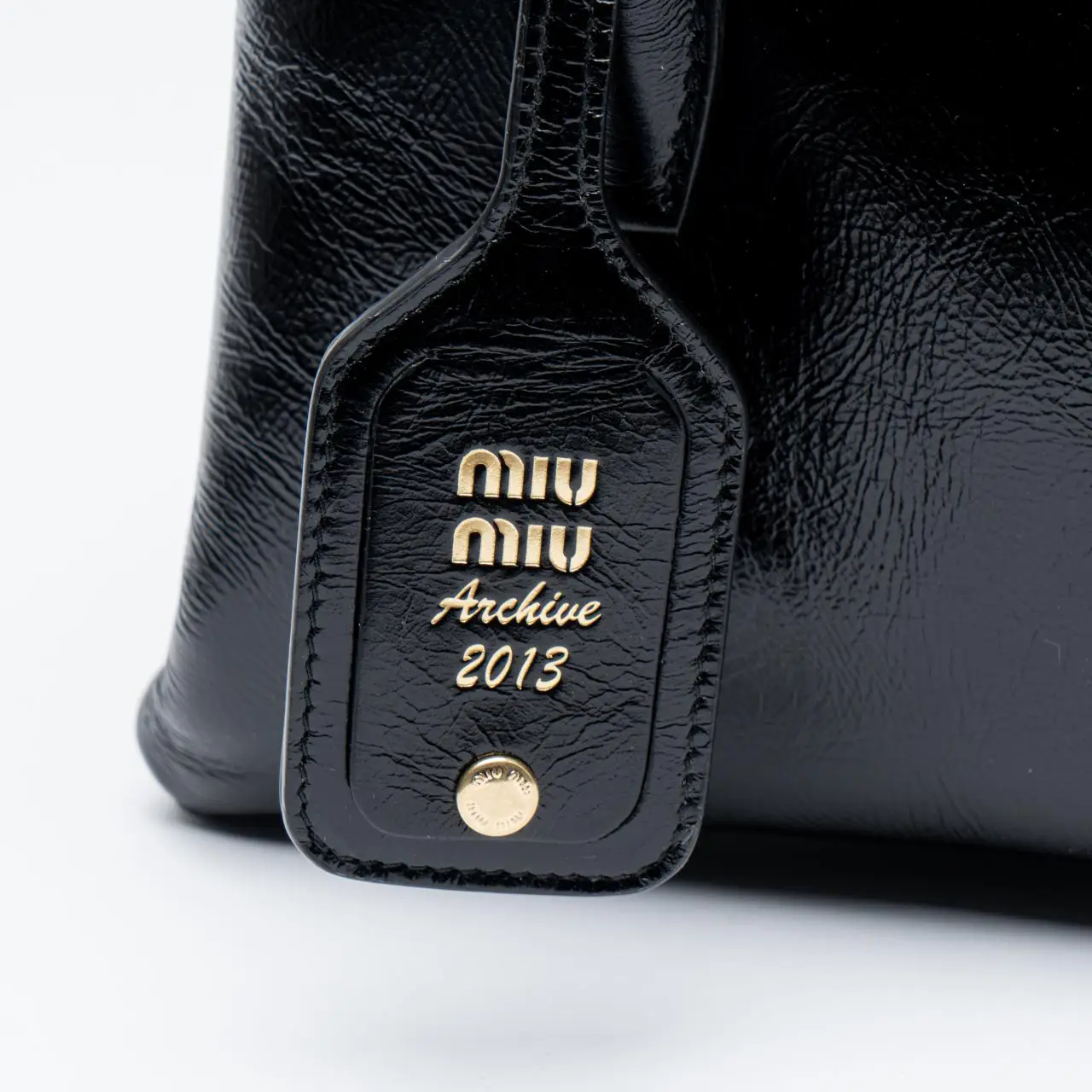 Miu Miu Solitaire Shiny Leather Bag Black – voilà.id