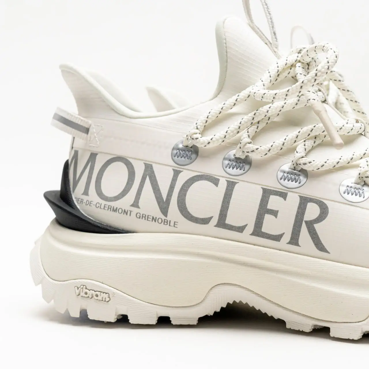 Moncler TrailGrip Lite 2 Trainers Sneakers White Women – voilà.id