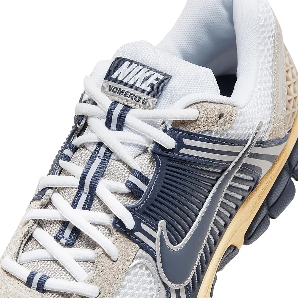 Nike Zoom Vomero 5 Thunder Blue Cream Men – voilà.id