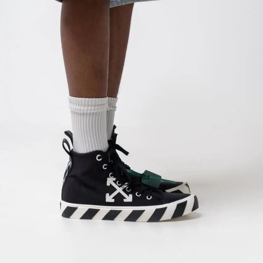 Off-White Vulcanized Mid-Top Sneakers Black White with Green Tag 