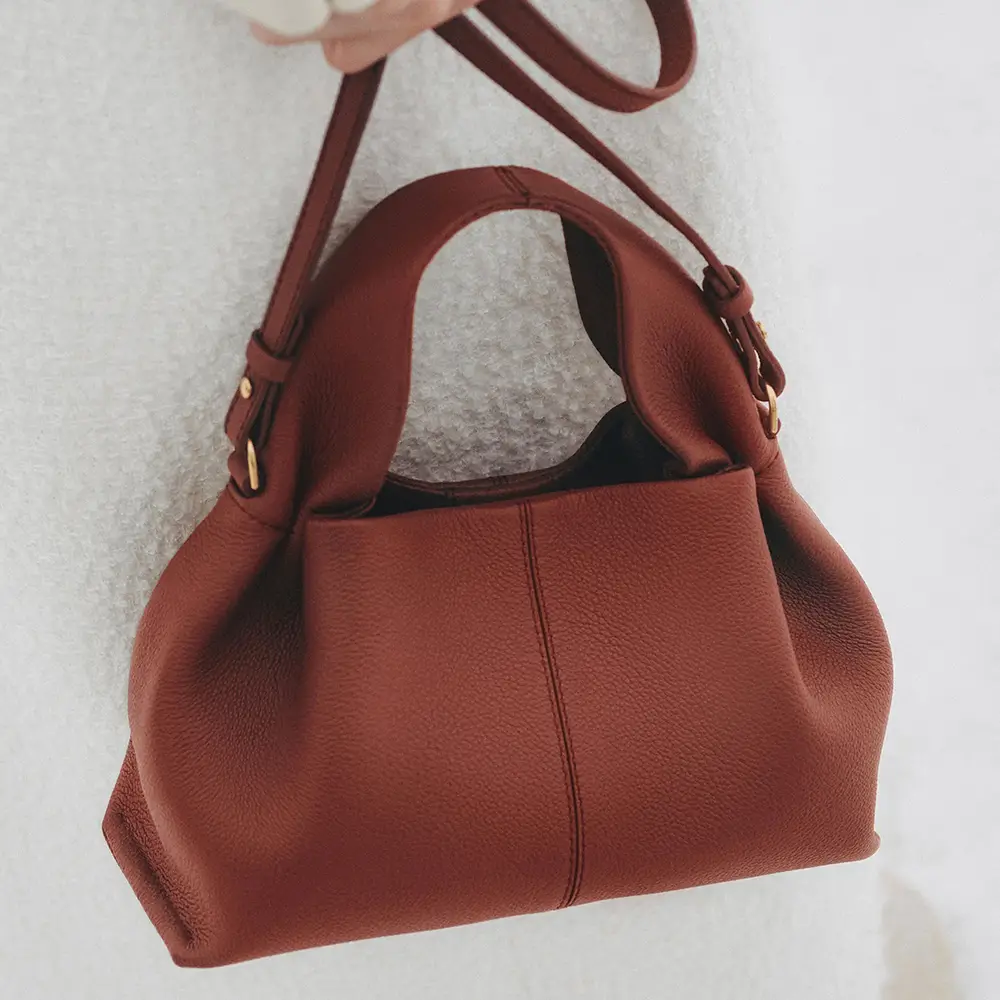 Polène Numero Neuf Mini Crossbody Bag Grained Leather Red  display picture 1