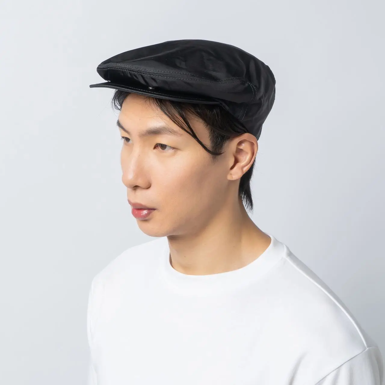 Prada Beret Hat Beret Prada Black size S International in Polyester - 47625793 main image 2