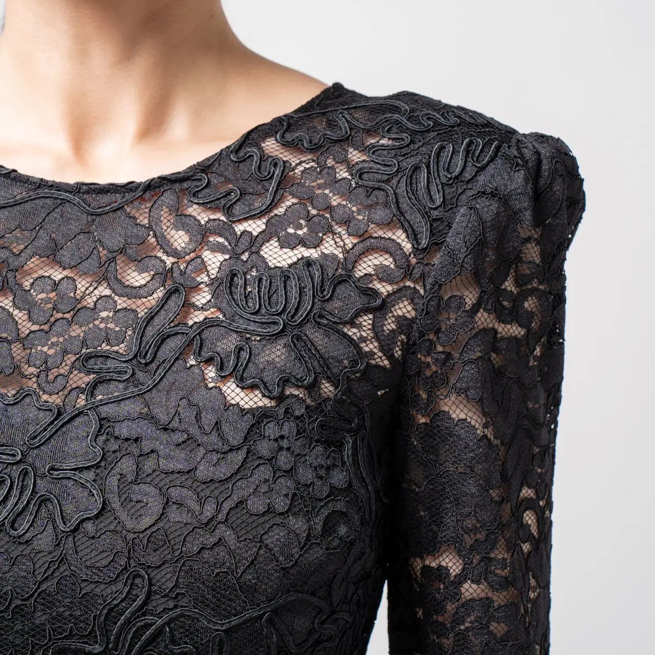 Self Portrait Cord Lace Long Sleeve Midi Dress Black voil.id Self Portrait Cord Lace Long Sleeve Midi Dress Black voil.id