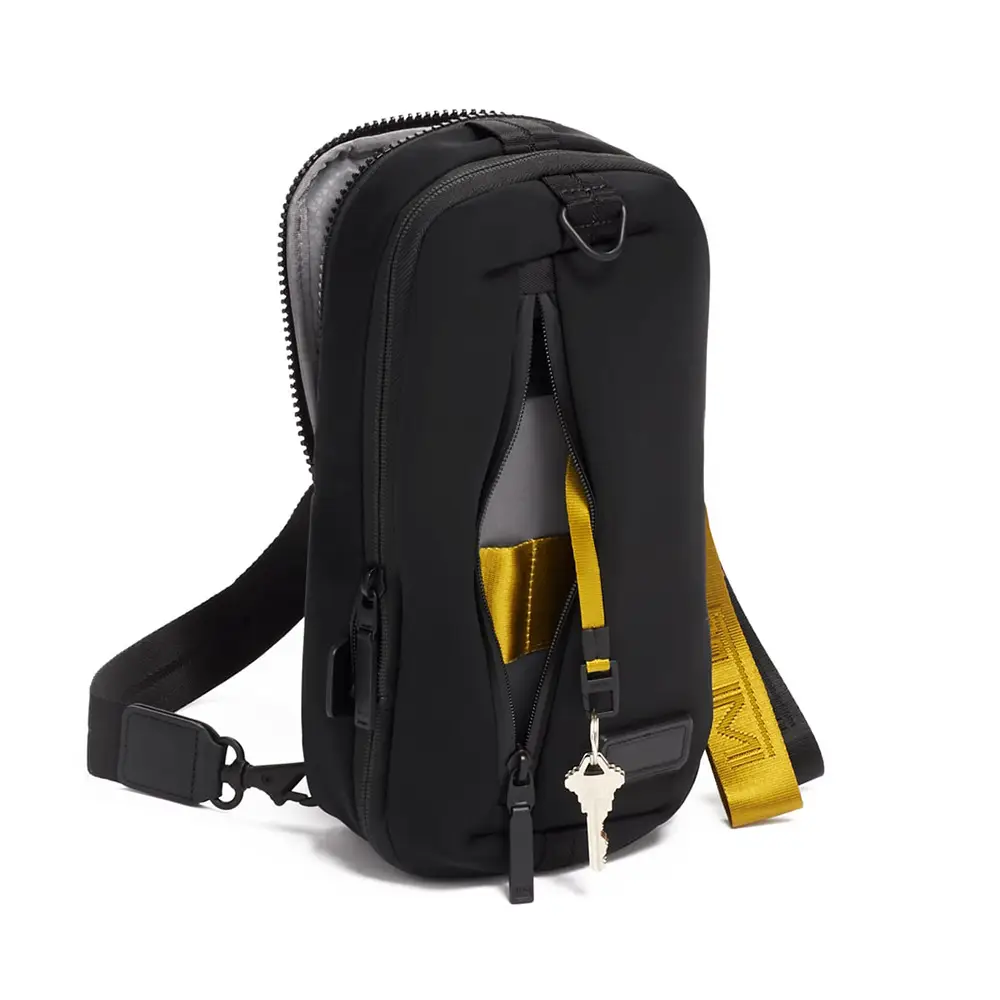 Tumi Tahoe Lookout Expandable Waist Bag Black – voilà.id