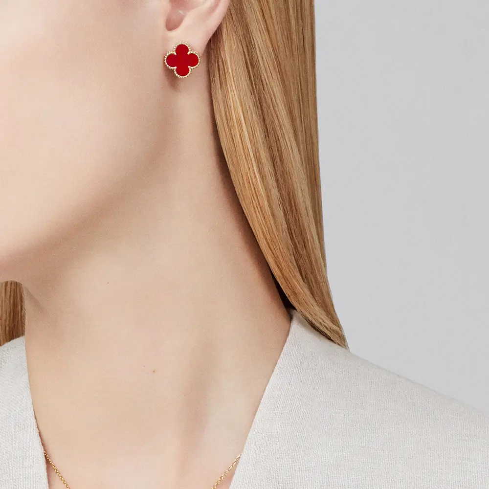 Vintage Alhambra Earrings 18K Yellow Gold/Carnelian