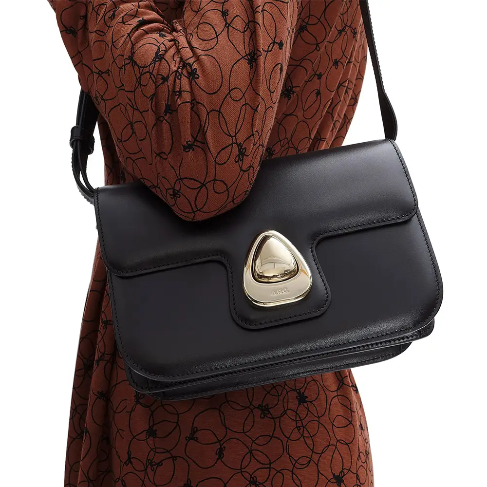 ショルダーバッグ・ポシェット APC Small Astra Shoulder Bag Black PXBMWF61859LZZ PXBMWF6185 A.P.C. Small shoulder bag - Black - Women | PXBMWF61859LZZ