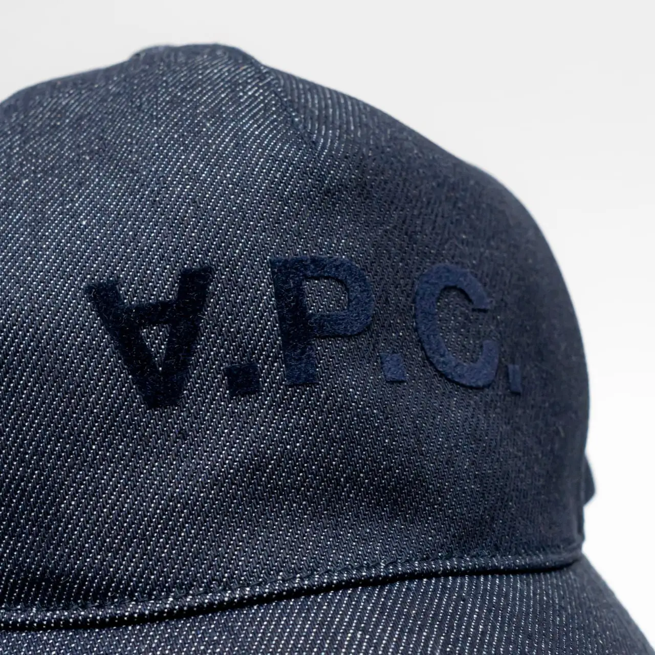 A.P.C.】CASQUETTE EDEN VPC 經典原色丹寧帽– Blue Beach Denim
