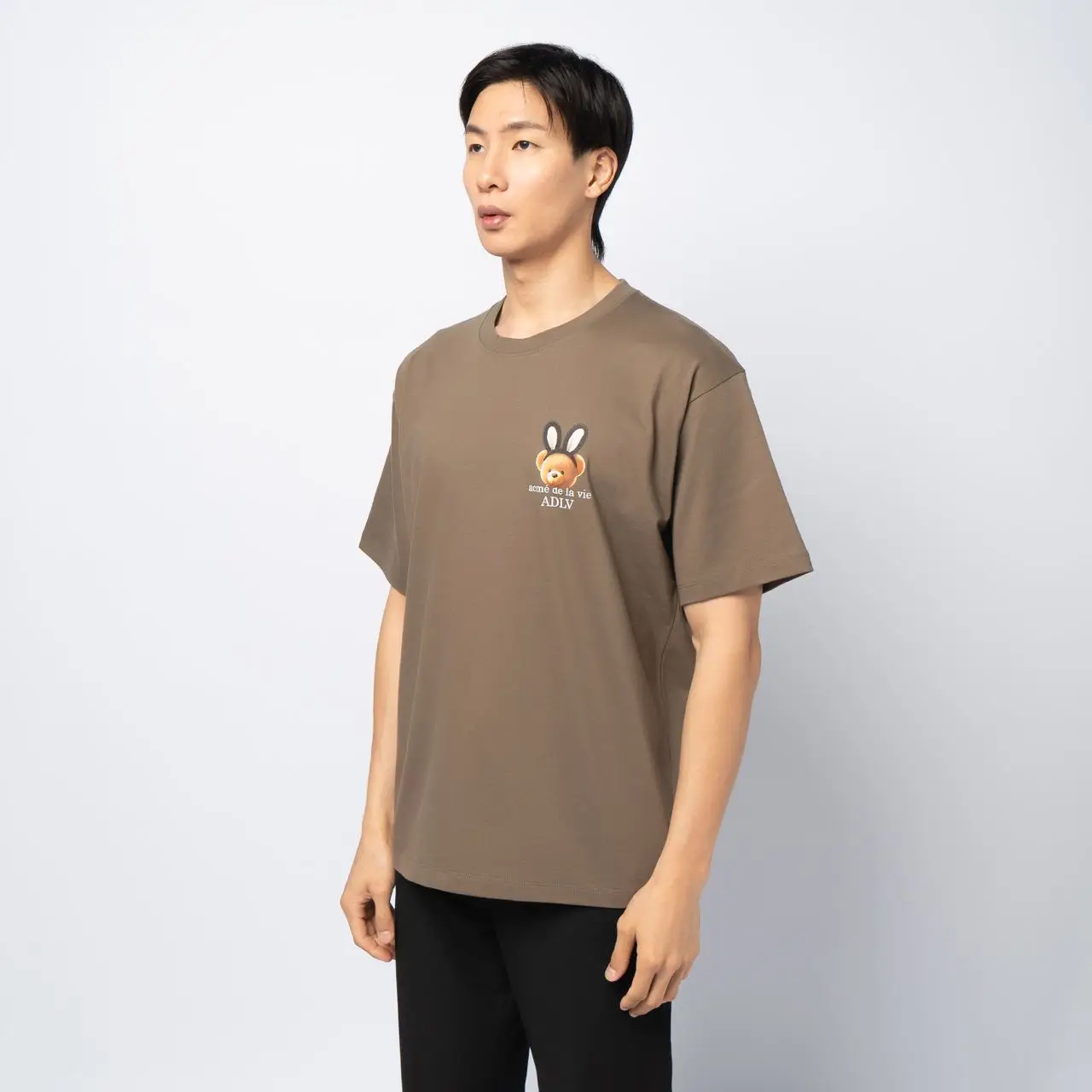 acmé de la vie Rabbit Bear Doll T-Shirt Cocoa – voilà.id