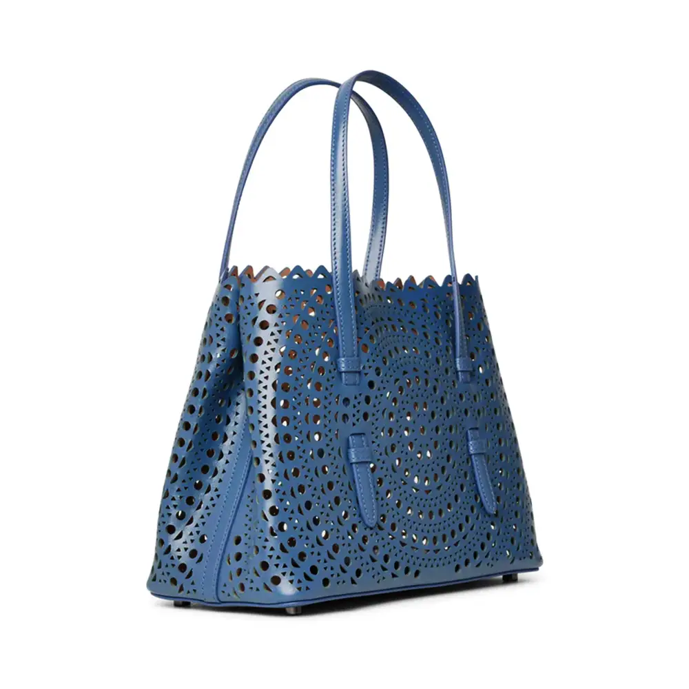 【SS25＊日本未入荷】Mina 25 E/W tote bag ALAÏA Optic White Mina 25 Bag New Vienne Calfskin | ALAÏA US