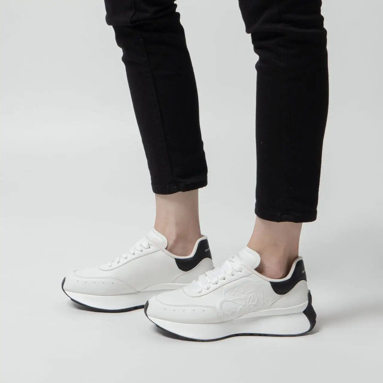 Alexander McQueen Sprint Runner Sneakers White Black Women