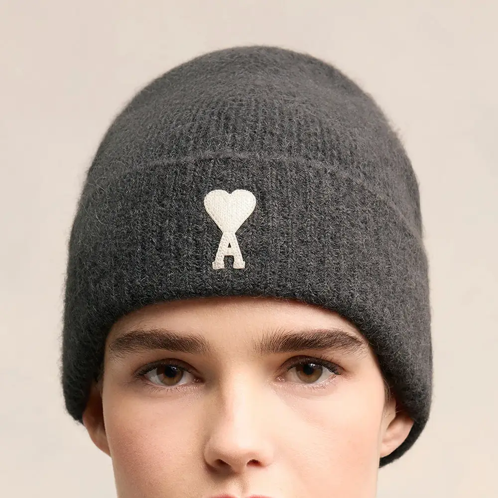 【関税・送料込み】AMI PARIS Vergine Wool Hat AMI Paris Logo Patch Wool Cap | Grey | FARFETCH JO