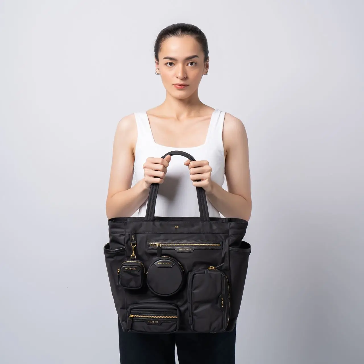【関税&送料込】Anya Hindmarch Commuter Tote Bag E/W Multi Pocket Tote | Anya Hindmarch US