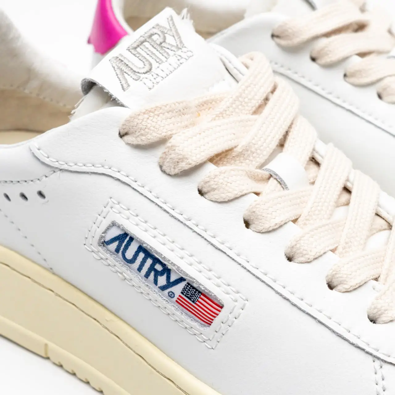 Autry Dallas Low-Top Sneakers Leather White Pink Women