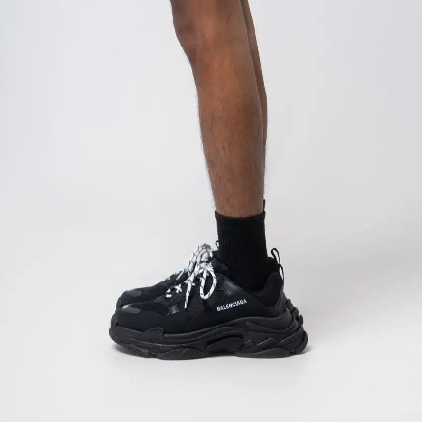 Balenciaga triple s dirty black best sale