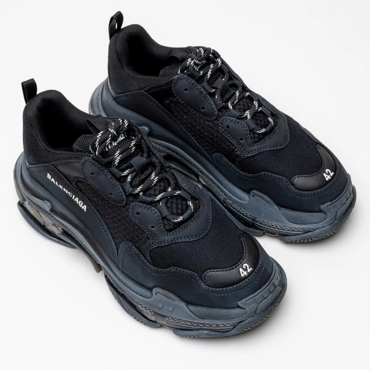 Harga balenciaga triple s black on sale