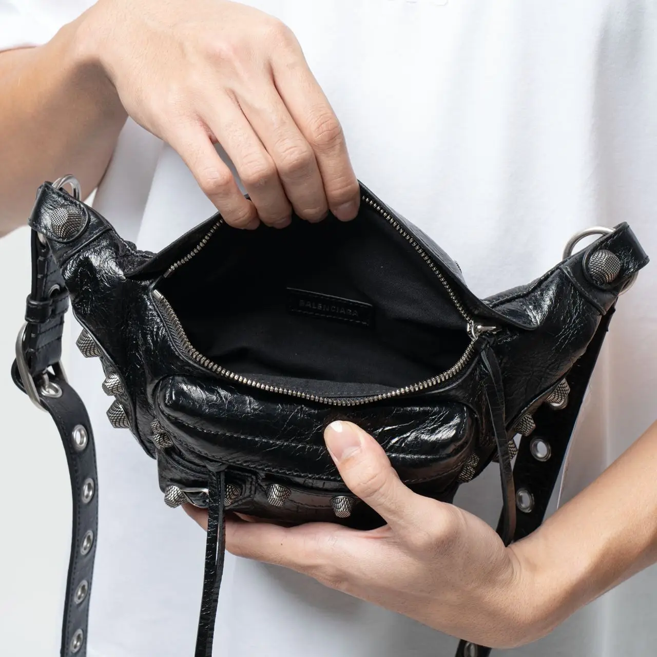 Balenciaga Le Cagole Small Beltpack Arena Lambskin Black Men