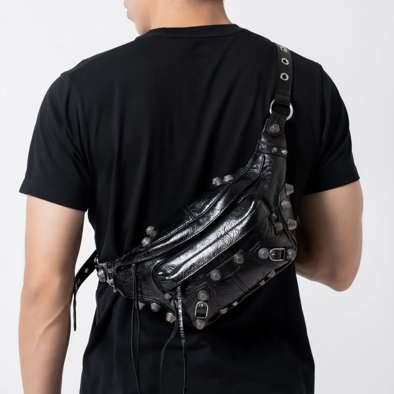 [BALENCIAGA] Le Cagole ミディアム ベルトバッグ ☆送料込☆ Women's Le Cagole | Balenciaga US