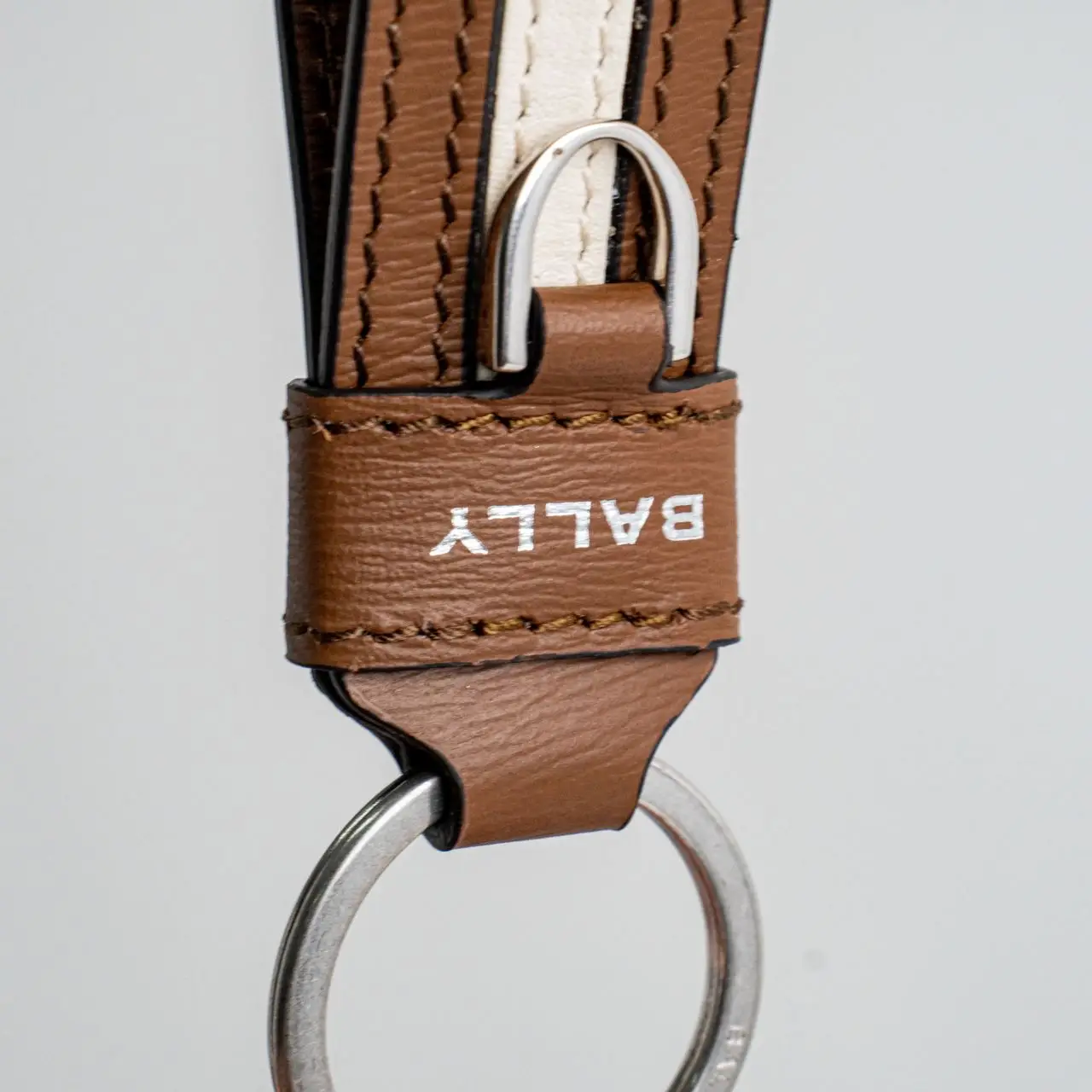 Bally Ribbon Leather Keychain Brown – voilà.id