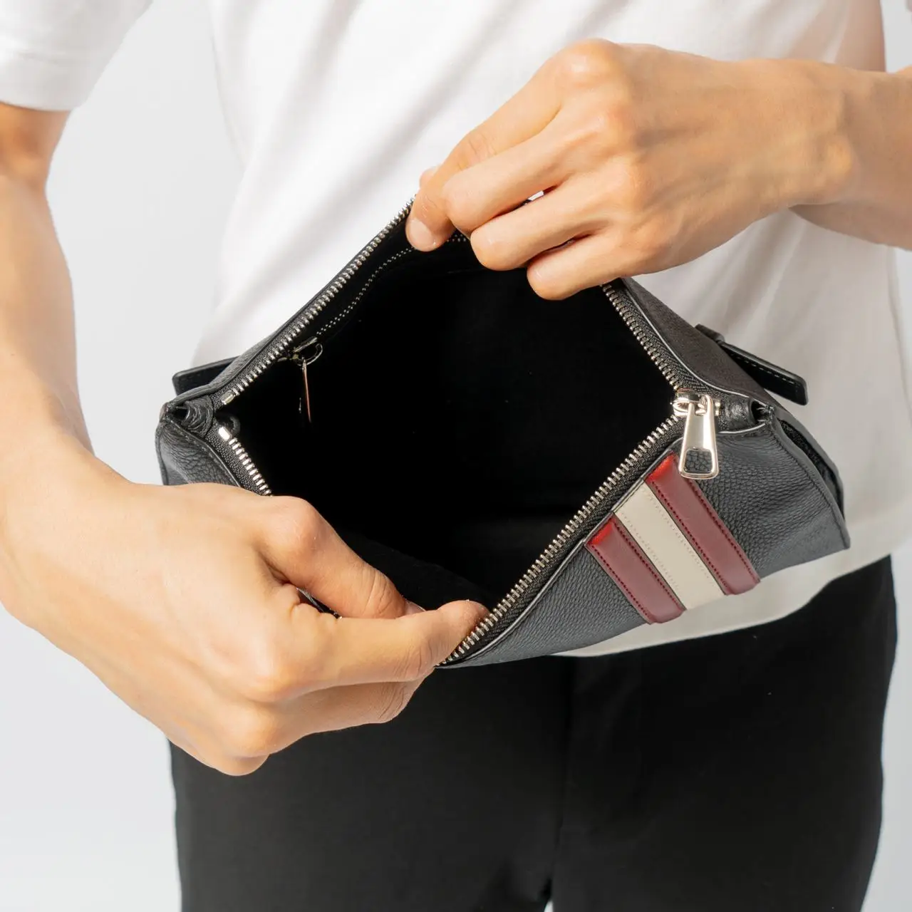 Bally bex clutch hotsell